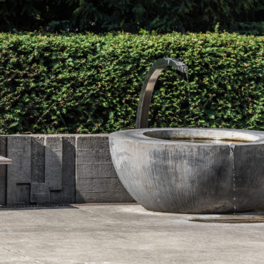Neugestaltung Brunnen Pfarreizentrum Guthirt