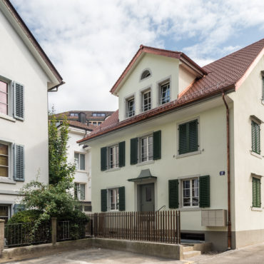 Umbau und Sanierung Mehrfamilienhaus